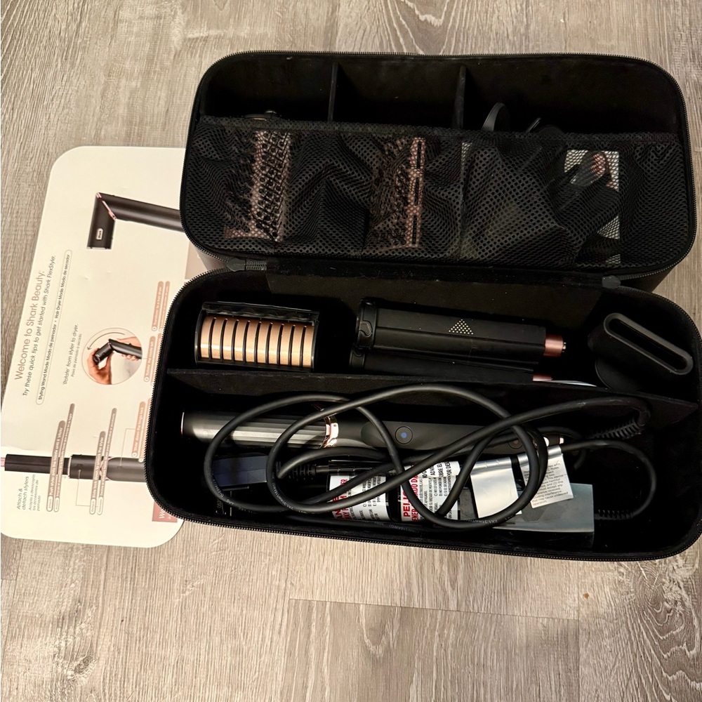 Shark FlexStyle® Air Styling & Drying System-Black - Picture 2 of 11